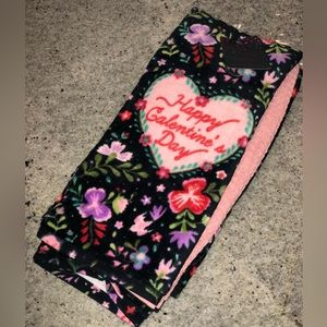 💖NWT💖 Rachel Zoe Happy Galentine’s Day Set of 3 Dish Towels